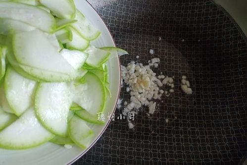 前后桌吃瓜,揭秘校园里的那些秘密